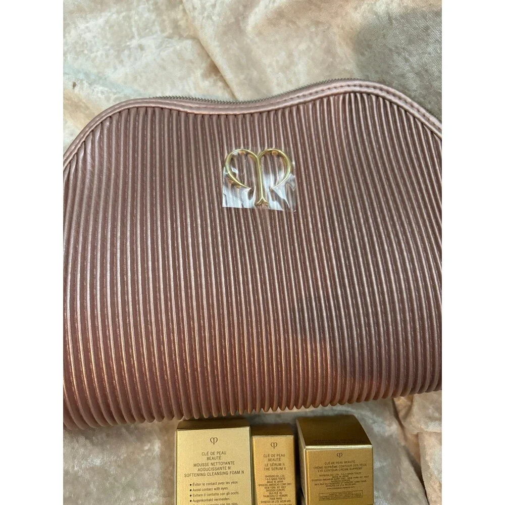 Cle de peau set of 4 plus bag - Picture 5 of 5